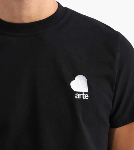 Arte Antwerp Chest Crooked Heart Logo T-Shirt Black