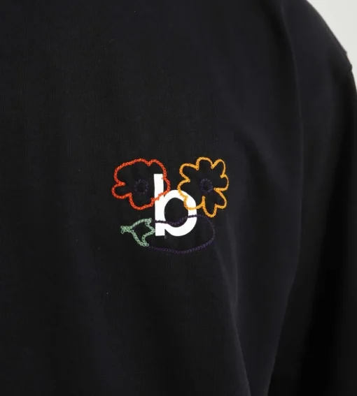 Baskets Outline Flowers Tee Black