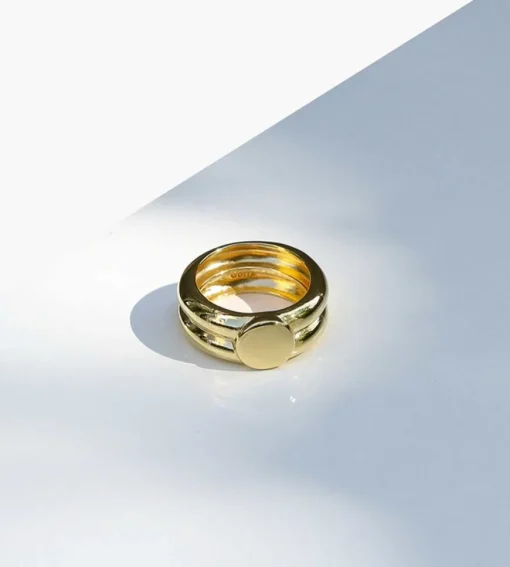 Golia Double Band Signet Ring Gold