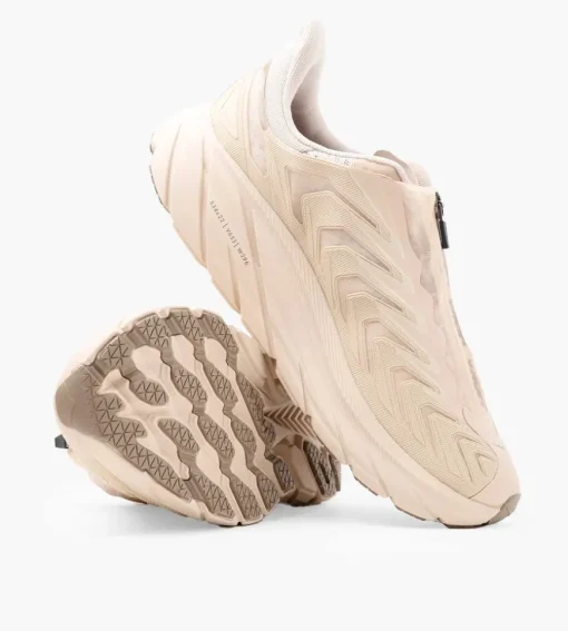 Hoka U Project Clifton Taupe