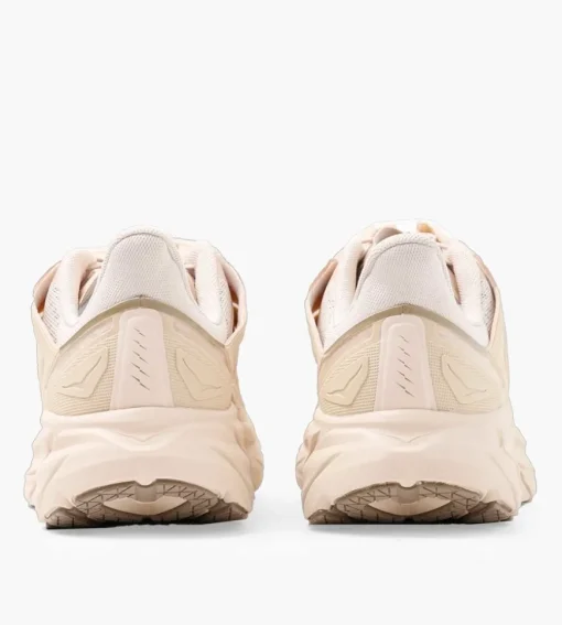Hoka U Project Clifton Taupe