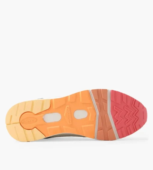 Karhu Fusion 2.0 Jet Black Canyon Sunset