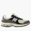 New Balance M2002Rv1 Magnet