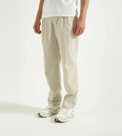 Nn07 Fritz Pleated Trousers 1062 Khaki Beige