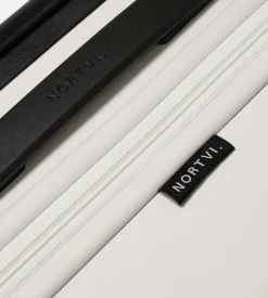Nortvi Sandwhite Essential 36L Suitcase