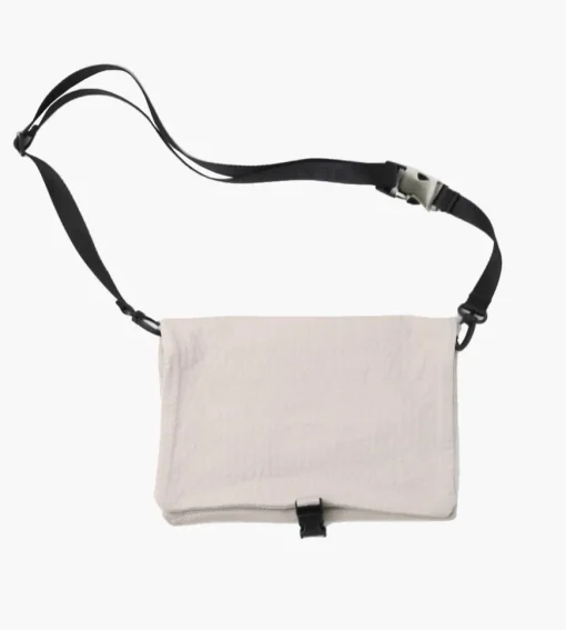 Olaf Passport Seersucker Bag Cement