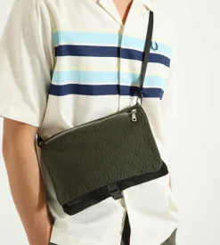 Olaf Passport Seersucker Bag Forest Green
