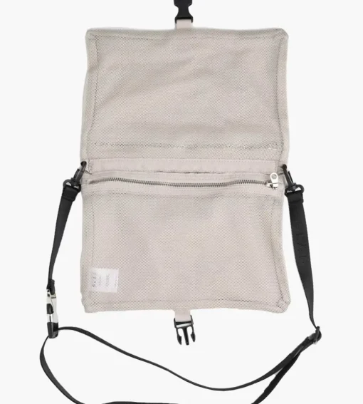 Olaf Passport Seersucker Bag Cement