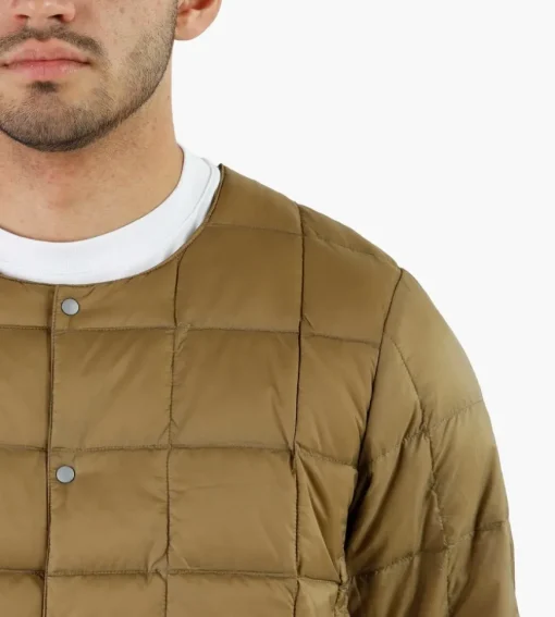 Taion Crew-Neck Button Down Jacket Beige