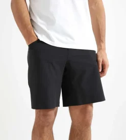 Veilance Voronoi Short Black
